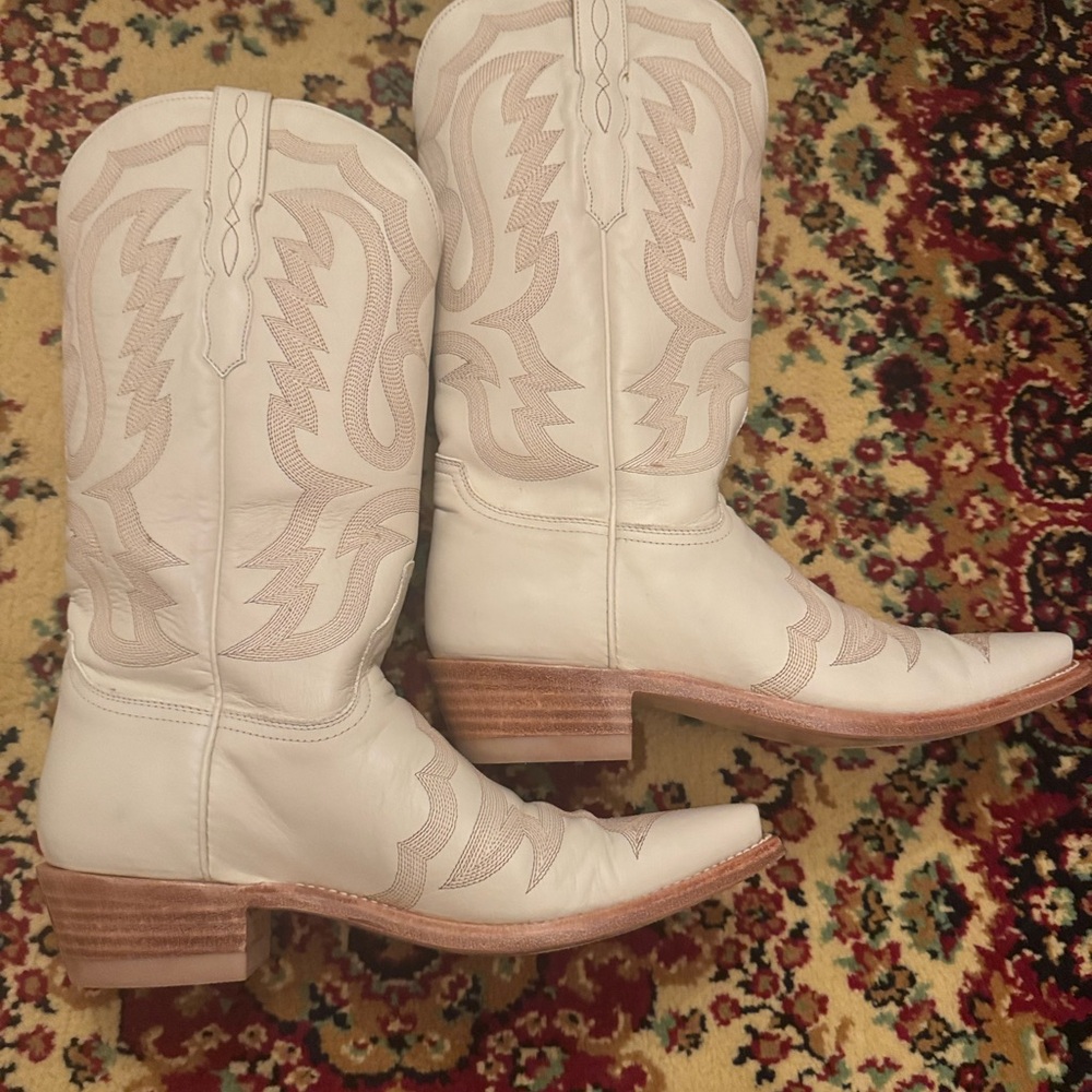Lucchese Ivory Heeled Cowboy Boots - Picture 8 of 12